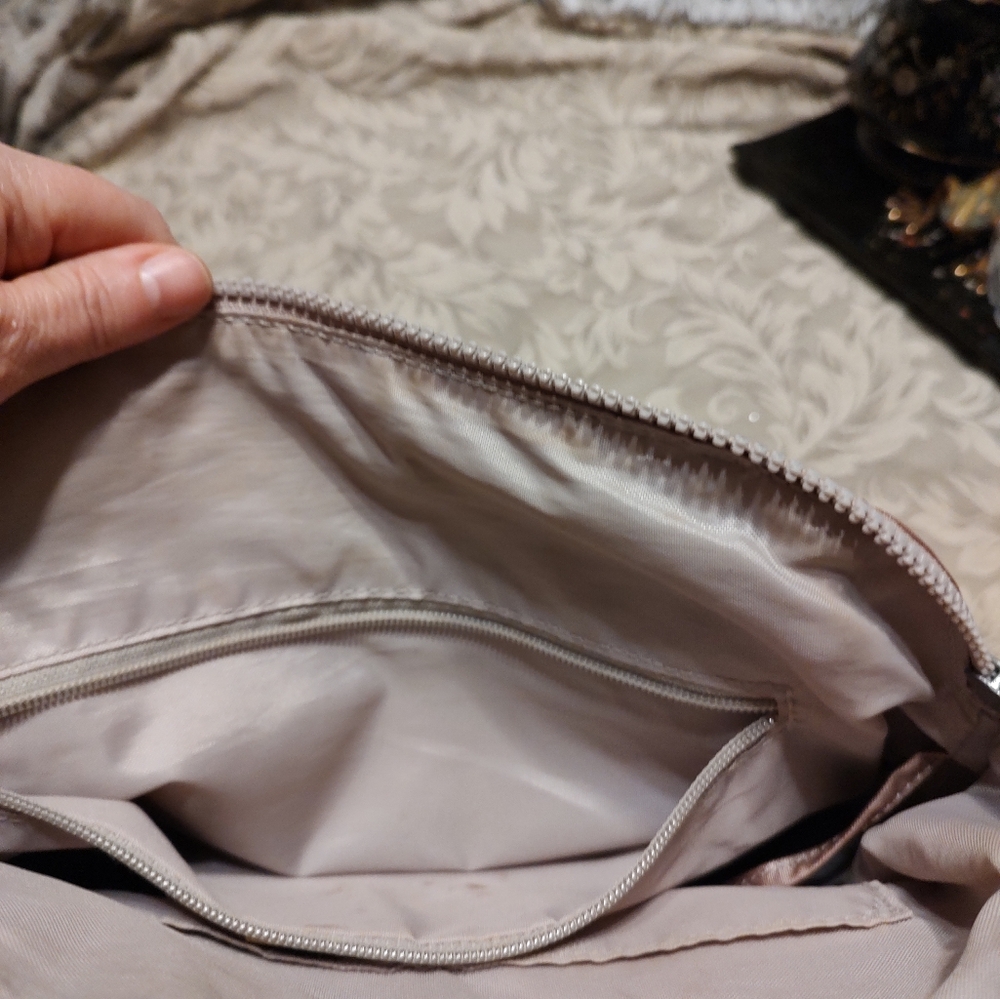 🩷👛🩷(Reduced) Shimmering Kipling Frosted Iridescent Blush Pink Utility Handbag - Picture 9 of 15